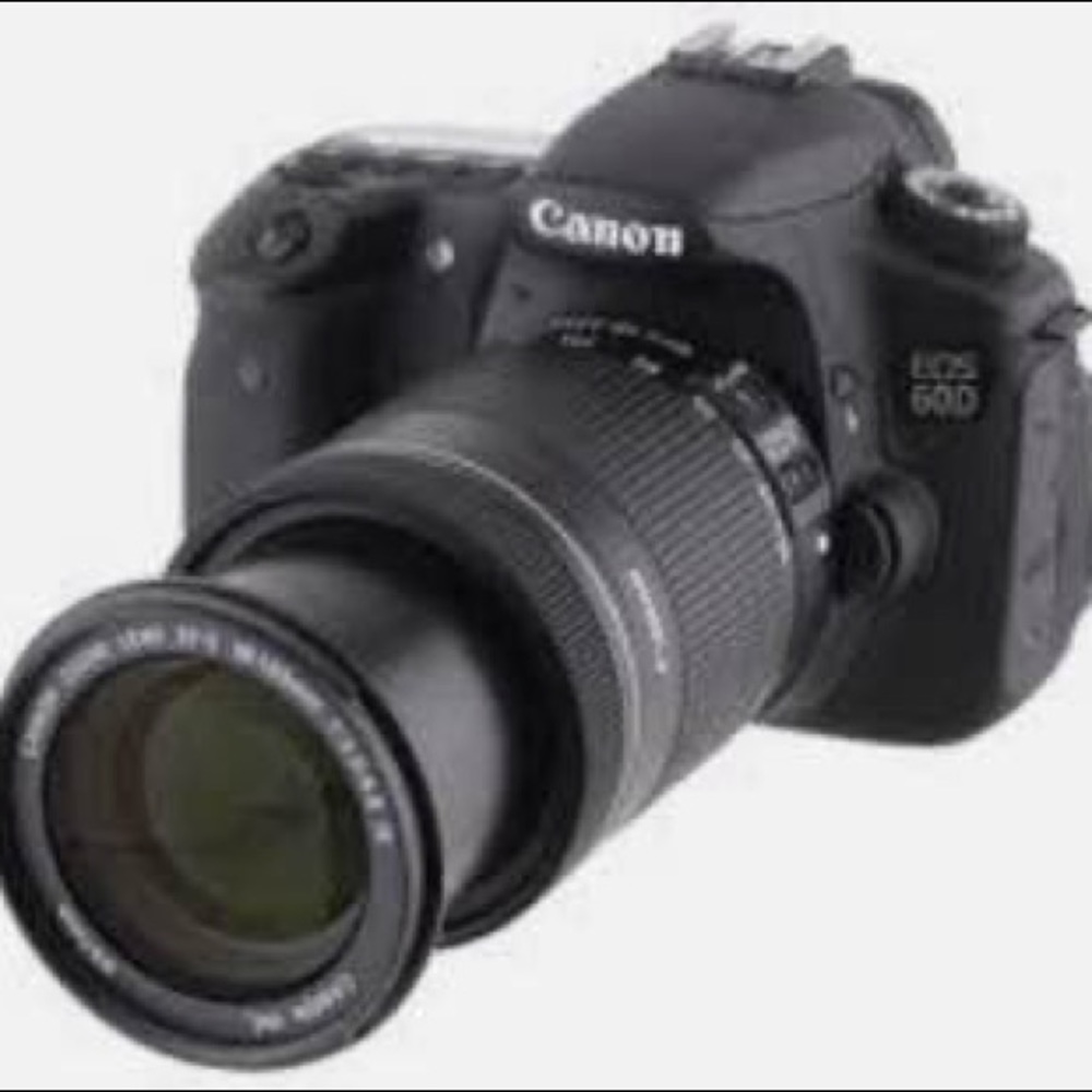 CANON EOS 60D 18MP Camera WITH EF-S 18-135mm Lens